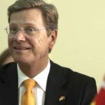 westerwelle-14516478-mbqf,templateId=renderScaled,property=Bild,width=465