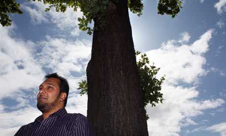•Incident linked to BNP, says community leader • Far-right Essex councillor denies members to blame Racist attackers abducted a Muslim community leader at knifepoint, bundled him into a car and...