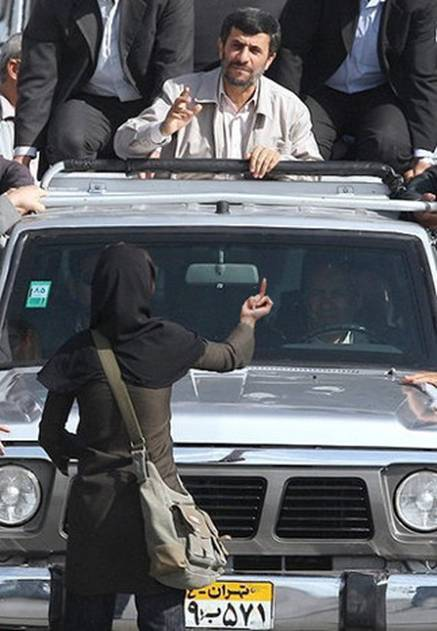 Iran seeks to persuade Security Council not to back tough nuclear sanctions By Thomas Erdbrink Washington Post Foreign Service Wednesday, April 21, 2010 TEHRAN — Facing increasing momentum behind a...