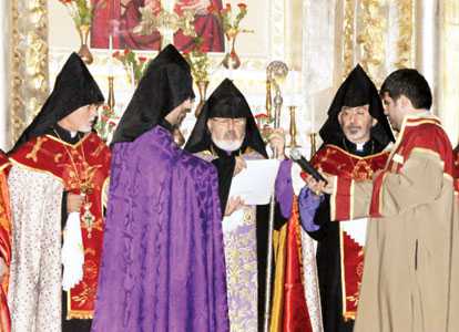 VERCİHAN ZİFLİOĞLU The Surp Giragos Church was blessed on Oct. 22 in accordance with the traditions of the Apostolic Armenian Church. DHA photo A group of Armenians, raised as Sunni...