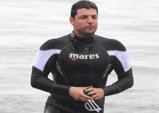 THE MAN WHO SWAM ACROSS FROM TURKEY TO CYPRUS IS NOW READY FOR ENGLISH CHANNEL! Alper Sunacoglu is a sportsman who will make a big splash and will be talked...