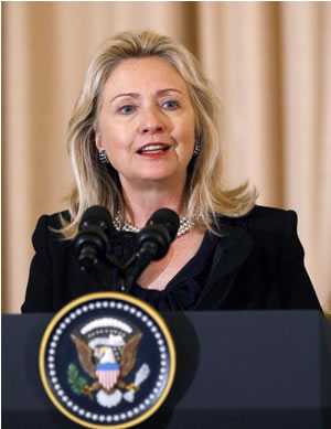 ABD Dışişleri Bakanı Clinton, İran’ın Türkiye’ye karşı saldırganca bir tavır izlediğini söyledi / WASHINGTON (A.A) ABD Dışişleri Bakanı Hillary Clinton, İran’ın Türkler’le rekabet ettiğini ve Türkiye’ye karşı saldırganca bir tavır...