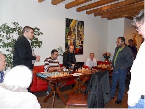 Kölner Vorausscheidung zur Pokal-Einzelmeisterschaft im Schach begann am Neumarkt beim Satranç Club 2000