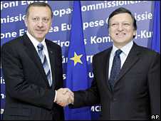 resenteu The commission says there is resentment in Turkey at the slow pace