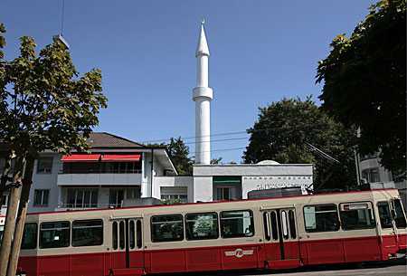 The only minaret in Zurich (Keystone/Eddy Risch)
