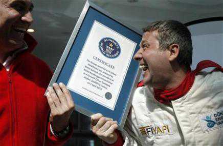 Turkish singer sets blind speed record in Ferrari