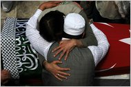 Thousands in Turkey Mourn Victims of Israeli Raid