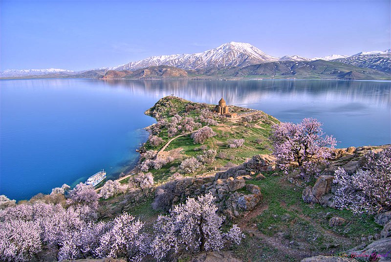 800px Akhtamar Island on Lake Van with the Armenian Cathedral of the Holy Cross