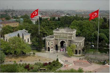 Istanbul University lifts headscarf ban