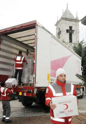 kizilay provides aid for the armenian poors 2010 12 30