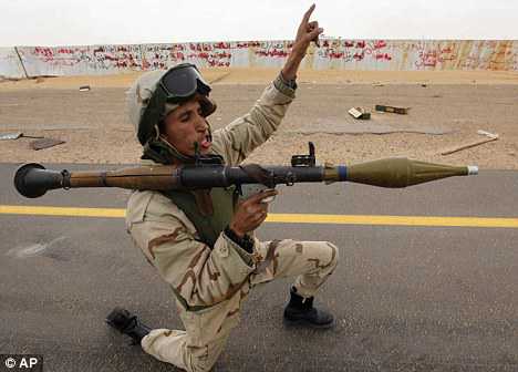 British SAS unit and diplomat ‘held’ by Libya rebels