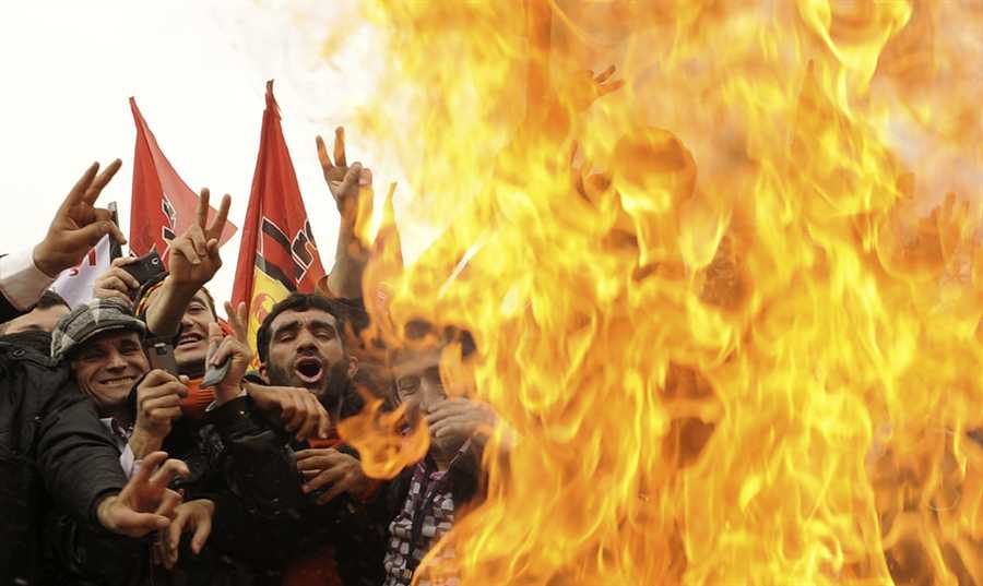 Kurds celebrate ancient Persian festival in Turkey