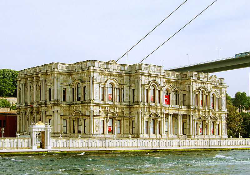 Visiting the sultan’s palace in Istanbul