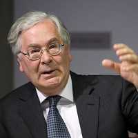 Bank warns of weaker growth in UK