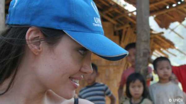 Angelina Jolie-mania hits South-Central Turkey