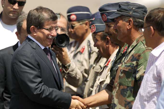 Turkey recognises Libya rebels