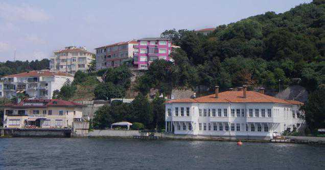 Worth millions: Houses at the Bosphorus Strait. - Raghuvir Srinivasan 