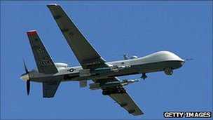 Somali militants in key port ‘attacked by US drones’