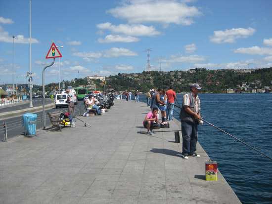 istanbul fisherman