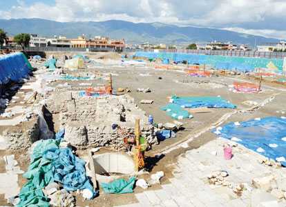 turkey8217s-largest-mosaic-discovered-on-the-med-2011-10-14_l Thanks to the artifacts discovered, Hatay will have another museum, according to mayor Lütfü Savaş. The hotel will display the precious works when it opens. AA photo