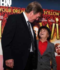 Kenny Dalglish attends premiere of latest film on Liverpool FC’s Istanbul victory, ‘Will’