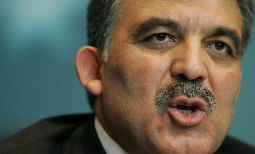 Turkish president in Britain for EU bid support