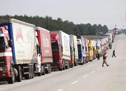Trade to Europe delays due to border gate queue