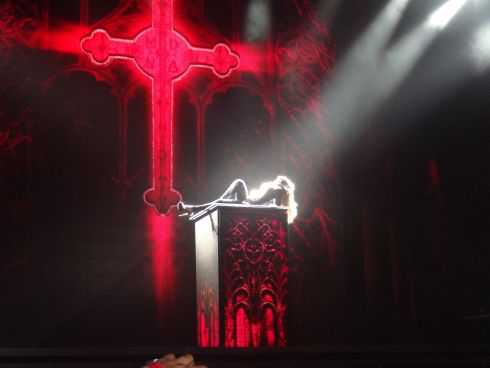 Madonna Exposes Breast During Istanbul MDNA Concert…On Purpose. *NSFW*