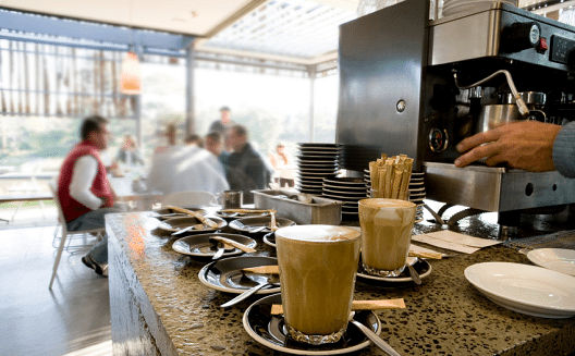 Can Coffeehouses Boost Creativity in the Arab World?