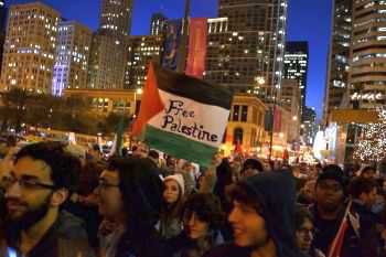 IHH Calls People Around the World for Help for Palestinians