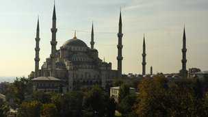 Carwyn Jones ‘pursuing leads’ on trade visit to Turkey
