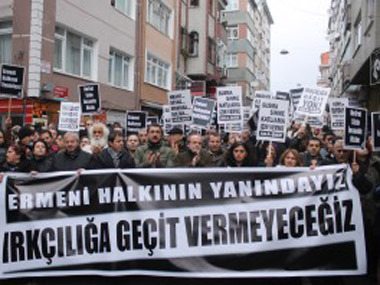 Istanbul feminists protest attacks on Armenian women