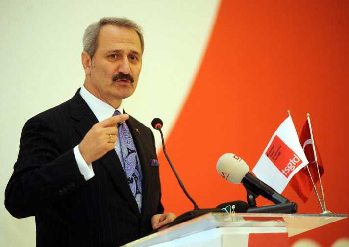 Economy minister offers Volkswagen investment in Turkey