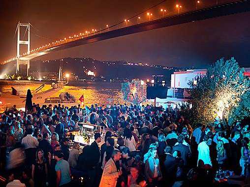 cn_image.size.club-reina-istanbul-nightlife