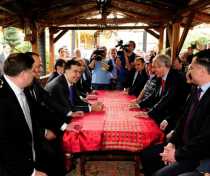 President Mikheil Saakashvili met with Georgians in the Turkish city Bursa. (President’s photo.)