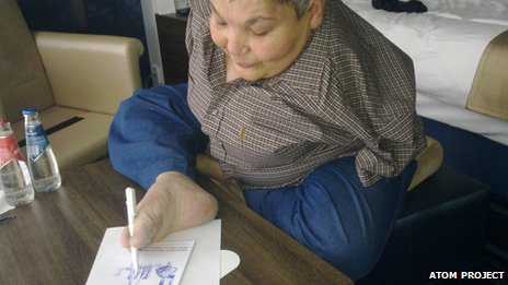 Armless artist Karipbek Kuyukov ‘denied entry’ to UK
