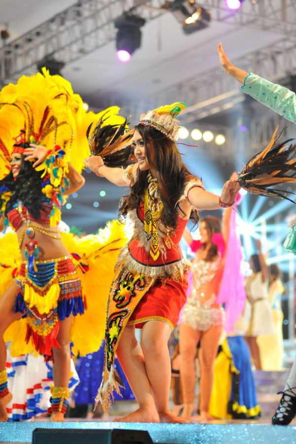Dance of the world
