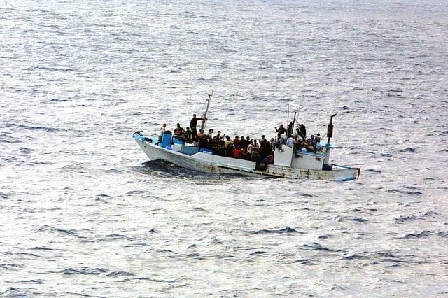 Is the Greek Coast Guard attacking migrant boats?