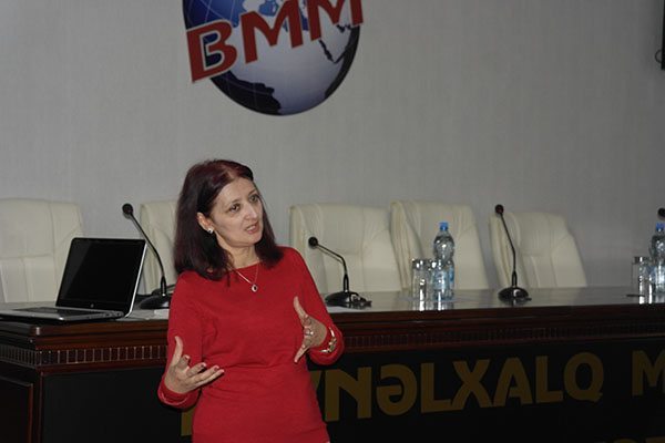 Прошла конференция на тему “Общий взгляд на “азербайджанство”