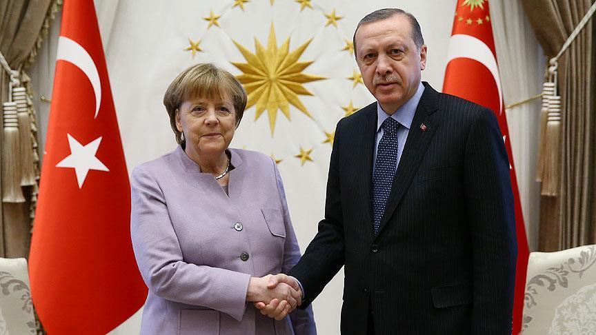 Эрдоган и Меркель обсудили Сирию и связи Турции с ЕС