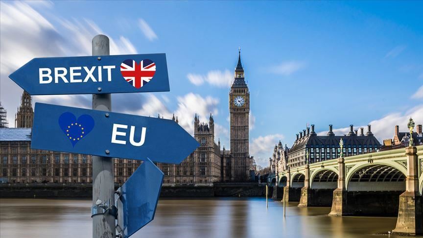 Лондон требует очередной отсрочки Brexit
