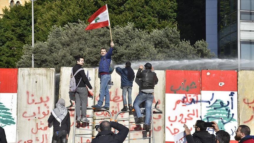 В Ливане продолжаются антиправительственные протесты