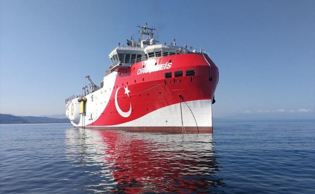 Турецкое судно опережает по популярности трубоукладчик «Северного потока-2»
