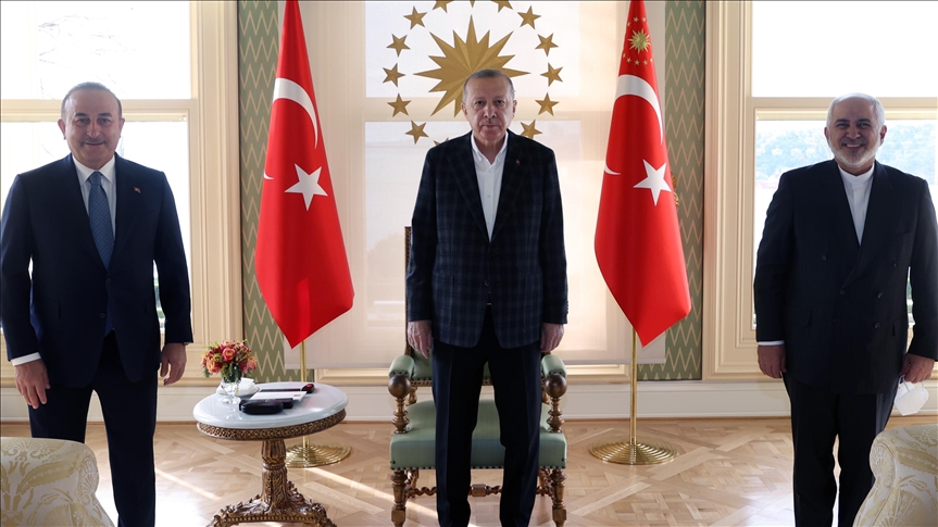 Президент Турции принял главу МИД Ирана