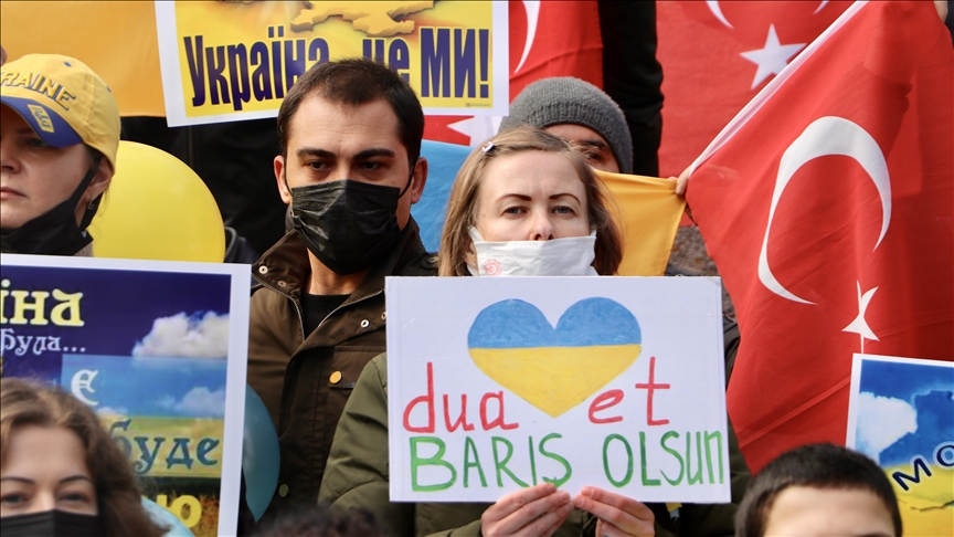 В Турции проходят акции солидарности с Украиной