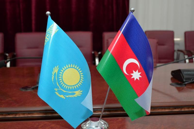 Казахстан и Азербайджан создают СП по развитию Транскаспийского транспортно-логистического маршрута