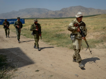 Таджикистан, Афганистан и американские маневры