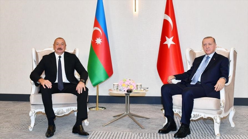 Эрдоган и Алиев провели встречу в Самарканде