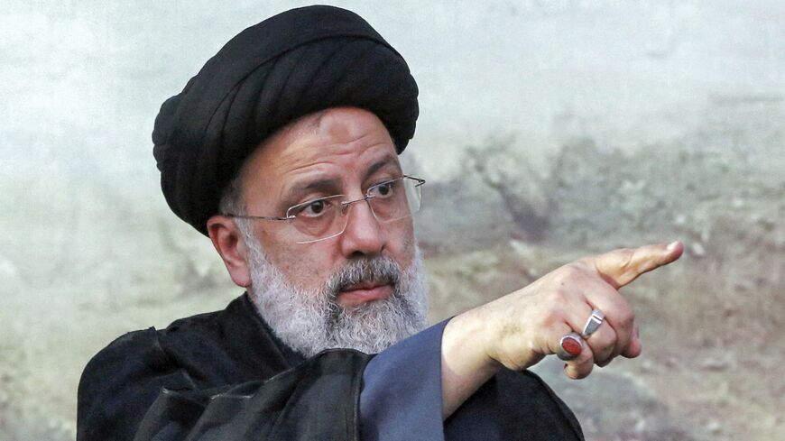Президент Ирана предупредил об угрозе «гибридной войны» против страны