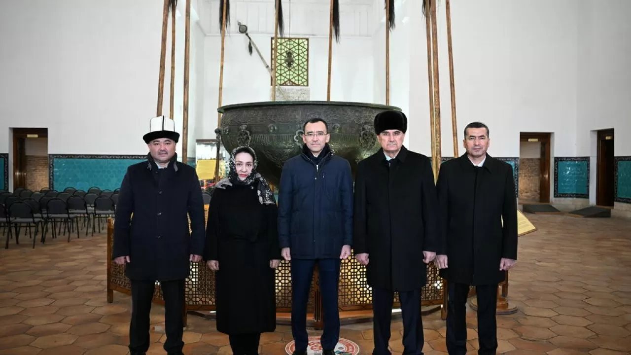 В казахстанском Туркестане прошел «Первый межпарламентский форум стран ЦентрАзии»